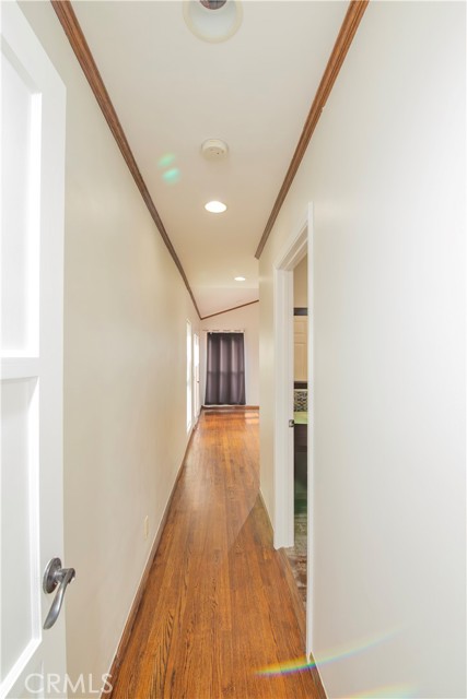 Detail Gallery Image 45 of 57 For 7447 Enfield, Reseda,  CA 91335 - 3 Beds | 2 Baths