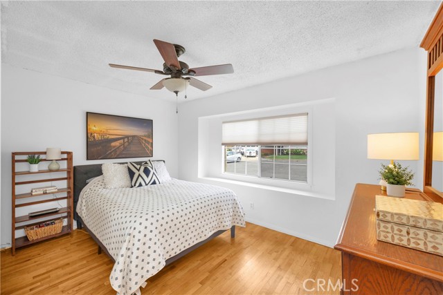 8381 E Hendrie Street, Long Beach CA: https://media.crmls.org/medias/8945c4a7-b3f2-438e-915e-6a49a4f1d35d.jpg