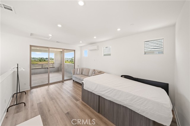 Detail Gallery Image 31 of 43 For 203 Lynx, Irvine,  CA 92618 - 3 Beds | 2/1 Baths