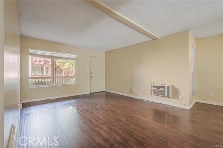 Detail Gallery Image 5 of 15 For 1040 W Macarthur #35,  Santa Ana,  CA 92707 - 2 Beds | 1 Baths