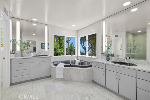 3550 Coolheights Drive, Rancho Palos Verdes CA: https://media.crmls.org/medias/89483de6-94f6-444b-9a77-5409d1ffacd4.jpg