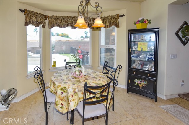 Detail Gallery Image 19 of 50 For 19187 Glenbrook Cir, Apple Valley,  CA 92308 - 3 Beds | 2/1 Baths