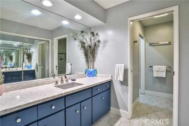 315 Teasdale Drive, Claremont CA: https://media.crmls.org/medias/8949268e-125d-4012-b1b6-0e71c93d37ed.jpg