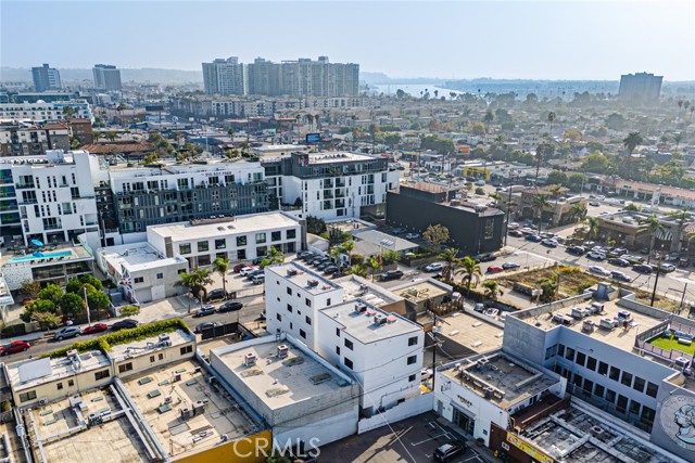 Detail Gallery Image 17 of 43 For 13461 Beach Ave, Marina Del Rey,  CA 90292 - – Beds | – Baths