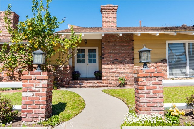 1701 Poinsettia Avenue, Manhattan Beach, California 90266, 3 Bedrooms Bedrooms, ,3 BathroomsBathrooms,Residential,Sold,Poinsettia,SB17048010