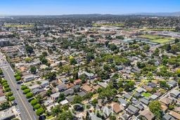 124 N Princeton Avenue, Fullerton CA: https://media.crmls.org/medias/8949a2c4-9fbc-467b-8a54-6c59bb6eafb5.jpg