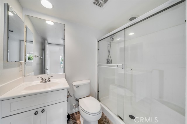 Detail Gallery Image 5 of 32 For 814 Silk Tree, Irvine,  CA 92606 - 3 Beds | 3/1 Baths