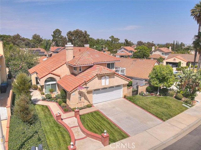 13563 Meadow Crest Drive, Chino Hills CA: https://media.crmls.org/medias/894a1747-12ad-4f28-b2bc-6aaeb8c818a9.jpg