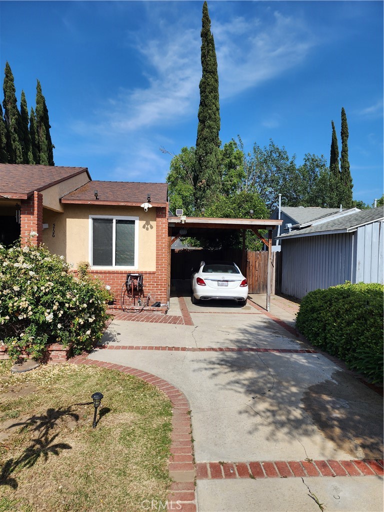 5724 Noble Ave