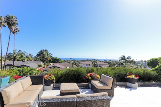 Detail Gallery Image 2 of 30 For 4023 Calle Mayo, San Clemente,  CA 92673 - 2 Beds | 2 Baths