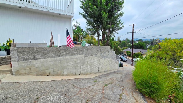 787 Terrace 49, Los Angeles CA: https://media.crmls.org/medias/894bc867-4ff3-4f28-8714-5f9b7a457977.jpg