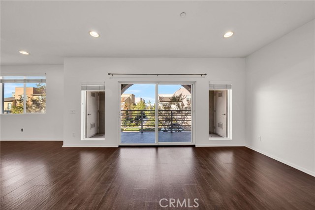 Detail Gallery Image 22 of 75 For 5450 Strand #202,  Hawthorne,  CA 90250 - 2 Beds | 2 Baths