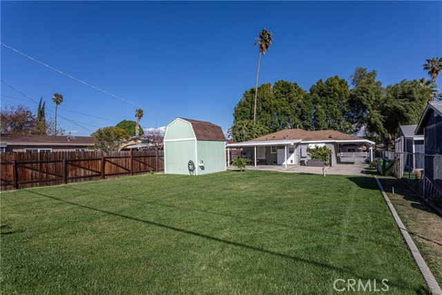 6851 Lubao Avenue, Winnetka CA: https://media.crmls.org/medias/894d6c95-3426-45a7-a76e-7c75fea62e67.jpg