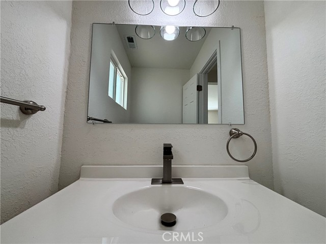 Detail Gallery Image 25 of 31 For 1705 E 111th Pl, Los Angeles,  CA 90059 - 3 Beds | 2 Baths