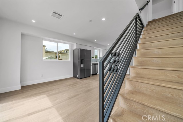 Detail Gallery Image 13 of 67 For 4453 Colfax Ave, Studio City,  CA 91602 - – Beds | – Baths