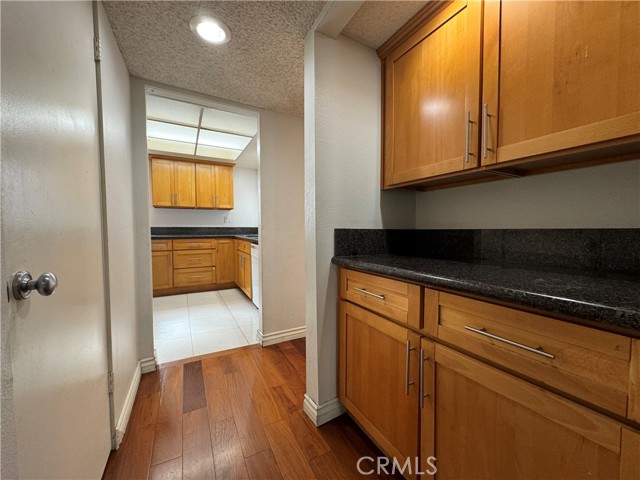 Detail Gallery Image 4 of 22 For 402 S Garfield Ave #15,  Alhambra,  CA 91801 - 3 Beds | 3 Baths