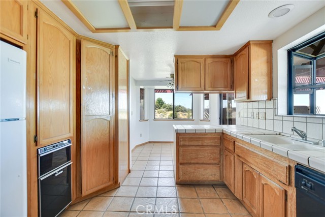 Image 18 of 67 For 2929 Snow Line