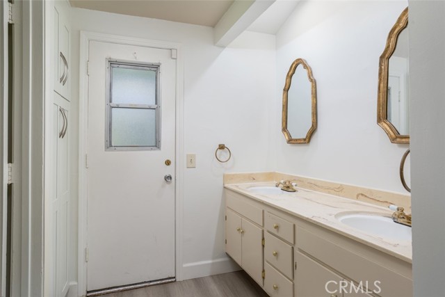 Detail Gallery Image 23 of 36 For 2727 Island View Dr, Corona Del Mar,  CA 92625 - 4 Beds | 2/1 Baths