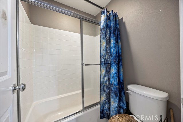 Detail Gallery Image 17 of 28 For 28675 Suffolk Downs, Moreno Valley,  CA 92555 - 6 Beds | 3/1 Baths