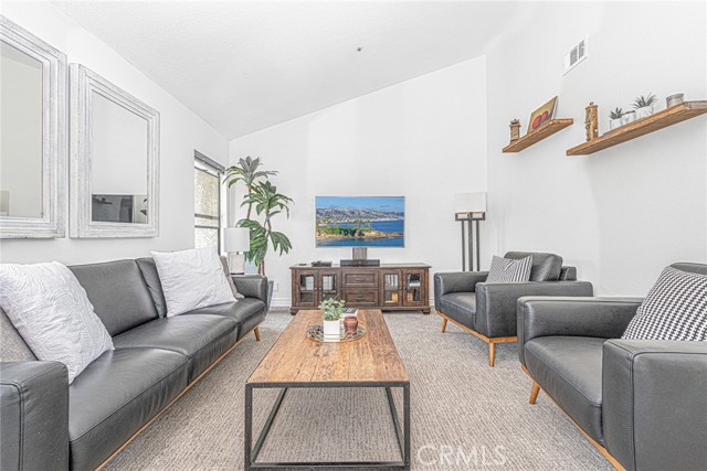 950 Cagney Lane, Newport Beach CA: https://media.crmls.org/medias/8951c7c4-5a97-4022-82fe-59d9b6949a33.jpg