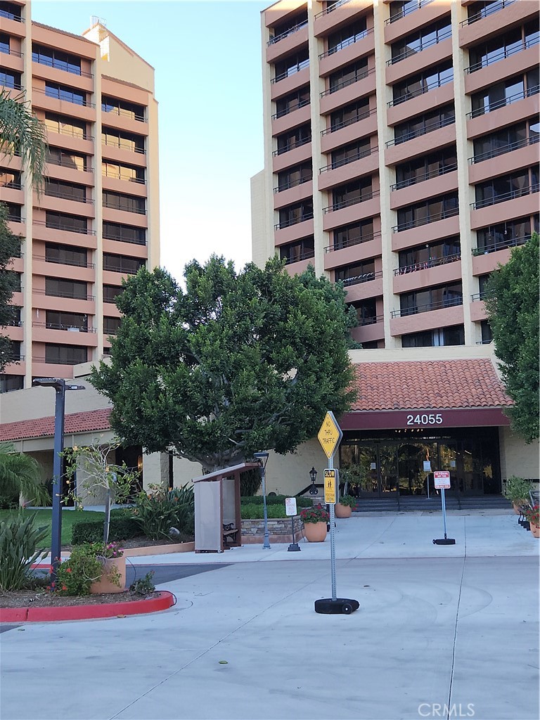24055 Paseo Del Lago #860
