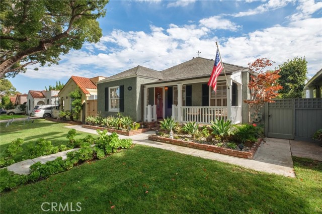 Detail Gallery Image 3 of 34 For 1508 Beech Ave, Torrance,  CA 90501 - 3 Beds | 3 Baths