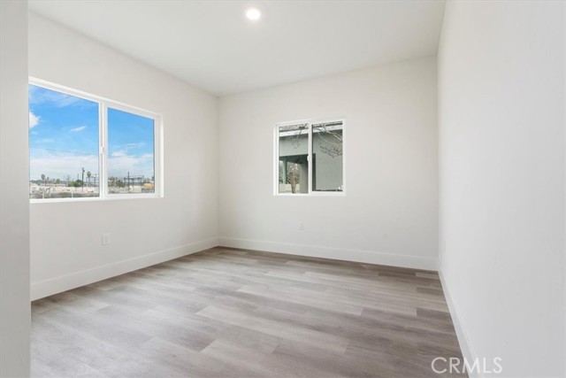 Detail Gallery Image 10 of 26 For 923 Sumner St, Bakersfield,  CA 93305 - 3 Beds | 1 Baths