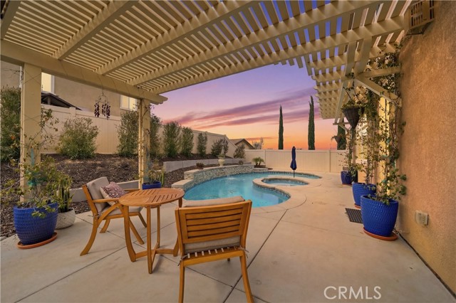 Detail Gallery Image 2 of 27 For 45725 Middle Gate Ct, Temecula,  CA 92592 - 5 Beds | 3 Baths