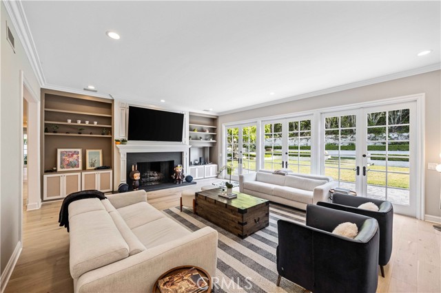 Detail Gallery Image 40 of 66 For 7 Cheshire Ct, Newport Beach,  CA 92660 - 4 Beds | 6/1 Baths