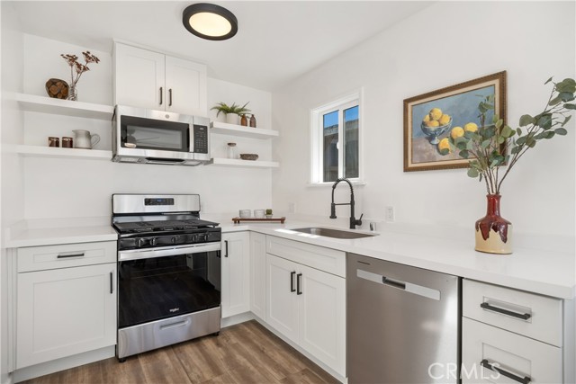 5536 Linden Avenue, Long Beach CA: https://media.crmls.org/medias/89572b3b-8f06-4a72-8690-704477498a31.jpg
