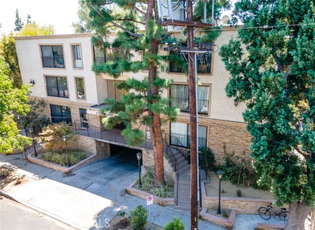 Detail Gallery Image 25 of 26 For 15344 Weddington St #202,  Sherman Oaks,  CA 91411 - 2 Beds | 2 Baths
