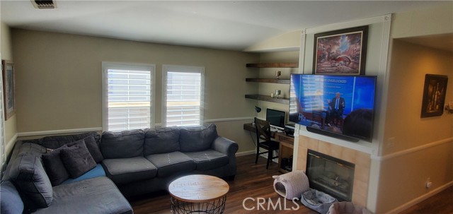 Detail Gallery Image 8 of 15 For 18038 Flynn Dr #5301,  Canyon Country,  CA 91387 - 2 Beds | 2 Baths