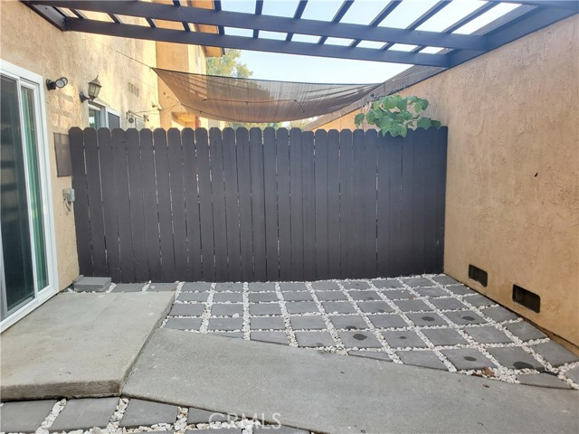 Detail Gallery Image 18 of 20 For 10654 White Oak, Riverside,  CA 92505 - 2 Beds | 1/1 Baths