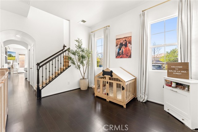 1474 De La Vina Street, Chula Vista CA: https://media.crmls.org/medias/8958dcc8-752c-456f-b14a-2b19c263b20a.jpg