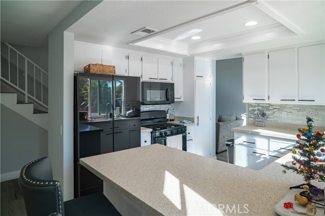 1454 Cresta, Corona CA: https://media.crmls.org/medias/89595081-08dd-445d-a237-2b770ad985d2.jpg