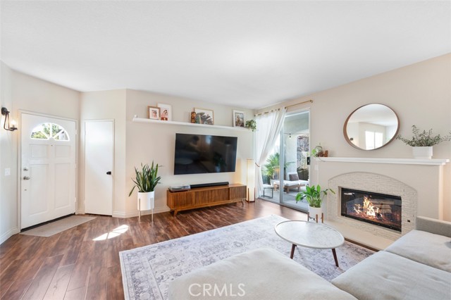 Detail Gallery Image 2 of 24 For 82 Cloudcrest, Aliso Viejo,  CA 92656 - 2 Beds | 2 Baths