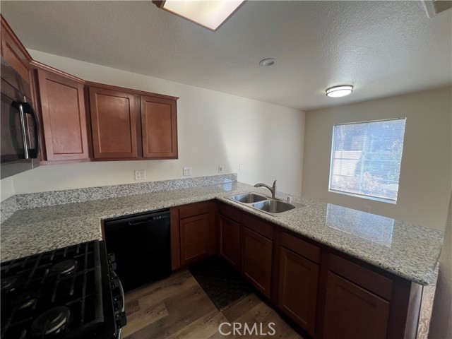 Detail Gallery Image 10 of 21 For 7685 Haven Ave, Rancho Cucamonga,  CA 91730 - 3 Beds | 3 Baths