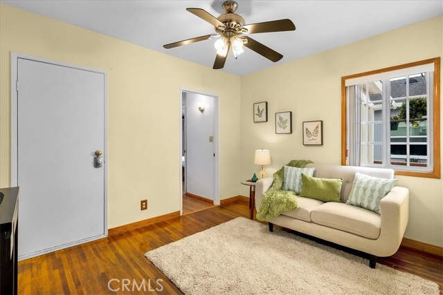 1601 18th Street, Manhattan Beach, California 90266, 3 Bedrooms Bedrooms, ,1 BathroomBathrooms,Residential,Sold,18th,SB21241206