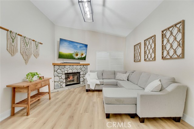 Detail Gallery Image 11 of 42 For 3501 N Tamarind Ave, Rialto,  CA 92377 - 4 Beds | 2 Baths