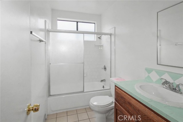 Detail Gallery Image 13 of 15 For 13609 Van Ness Ave #2,  Gardena,  CA 90249 - 2 Beds | 1 Baths