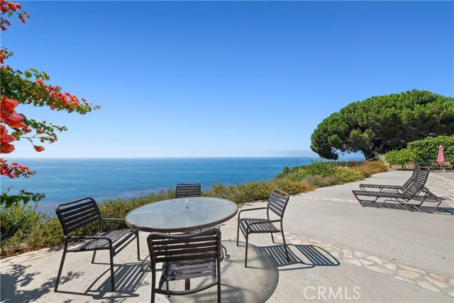 32 Seacove Drive, Rancho Palos Verdes, California 90275, 3 Bedrooms Bedrooms, ,3 BathroomsBathrooms,Residential,For Sale,Seacove,ND24054362