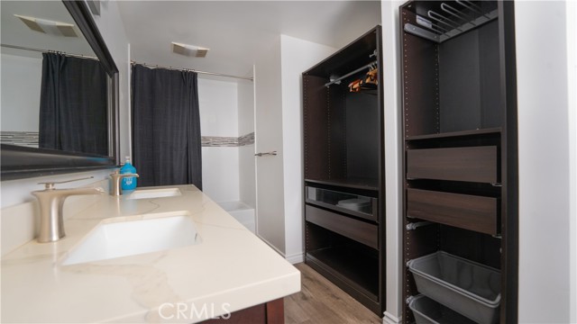 Detail Gallery Image 9 of 19 For 102 Scholz #37,  Newport Beach,  CA 92663 - 1 Beds | 1 Baths