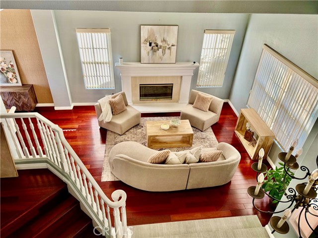 Detail Gallery Image 4 of 13 For 5928 Vista De La Luz, Woodland Hills,  CA 91367 - 5 Beds | 5 Baths