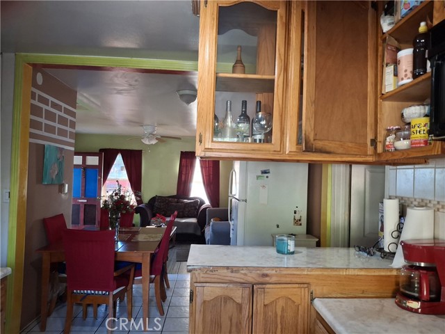 Detail Gallery Image 8 of 16 For 8024 Katherine, Panorama City,  CA 91402 - 2 Beds | 1 Baths