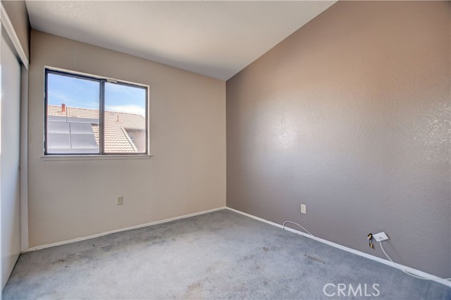 Image 41 of 52 For 681 Goldenrod Street