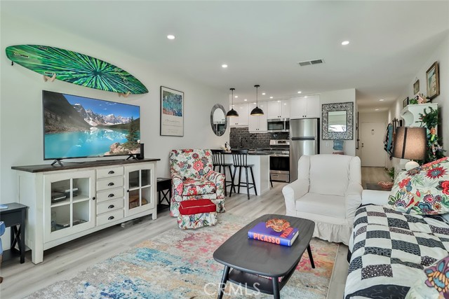 Detail Gallery Image 7 of 51 For 763 Reef Cir, Port Hueneme,  CA 93041 - 2 Beds | 2 Baths