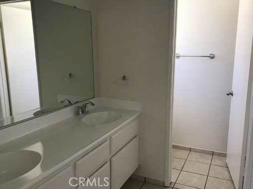 https://media.crmls.org/medias/89622b01-9641-4c46-877a-3fc7d3c0f83a.jpg?preset=X-Large