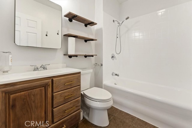 Detail Gallery Image 21 of 37 For 10779 Barlow, Lynwood,  CA 90262 - 2 Beds | 1 Baths
