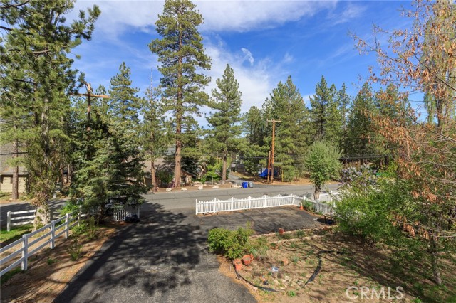 Detail Gallery Image 12 of 17 For 530 Cienega Rd, Big Bear Lake,  CA 92315 - 2 Beds | 1 Baths