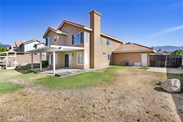 Detail Gallery Image 25 of 28 For 2421 W Calle Celeste Dr, Rialto,  CA 92377 - 5 Beds | 3 Baths